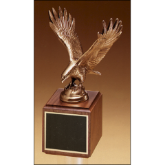 Cast eagle trophy
